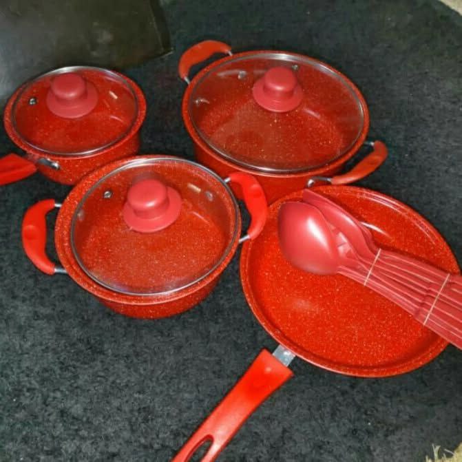 طقم طناجر غير لاصق 13 قطعة - Disine Regina - أحمر فاخر مع أدوات سيليكون Palestine -Global Market